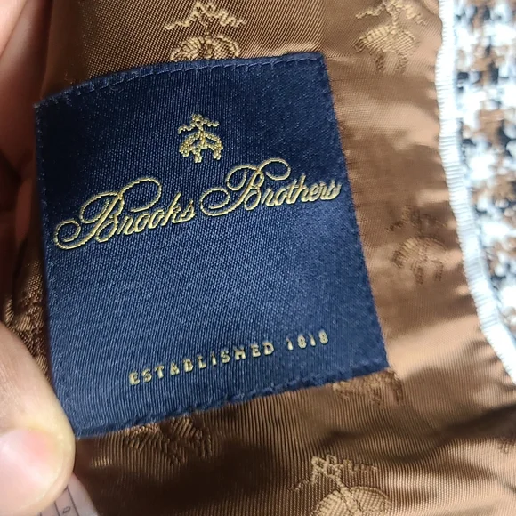 Ladies Brooks Brothers Skirt Suit - Picture 12 of 13